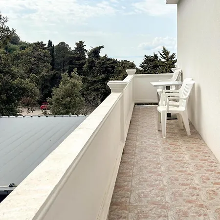 Διαμέρισμα Gorgeous In Rab With House Sea View *